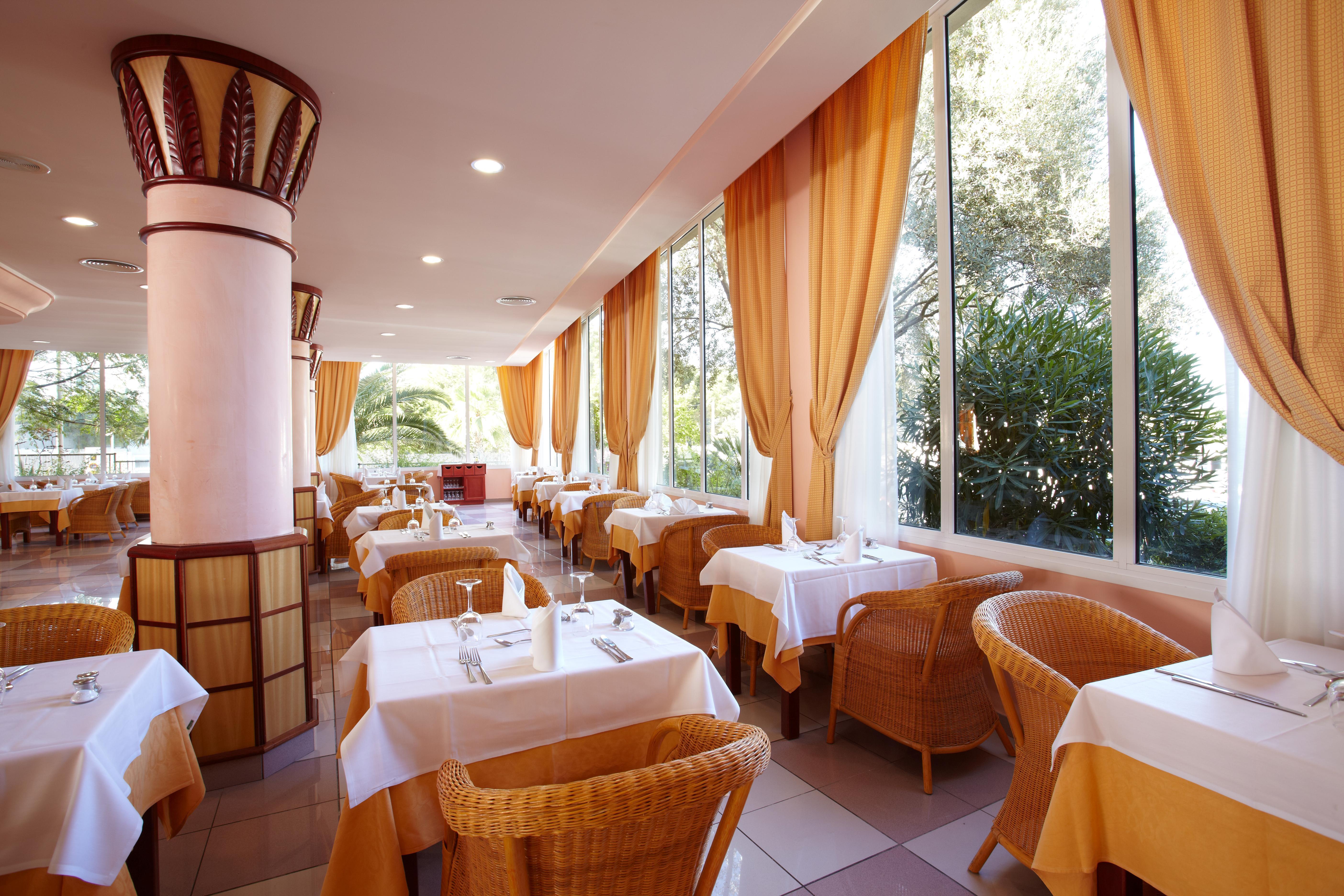 Grupotel Santa Eularia & Spa - Adults Only Santa Eulària des Riu Εξωτερικό φωτογραφία