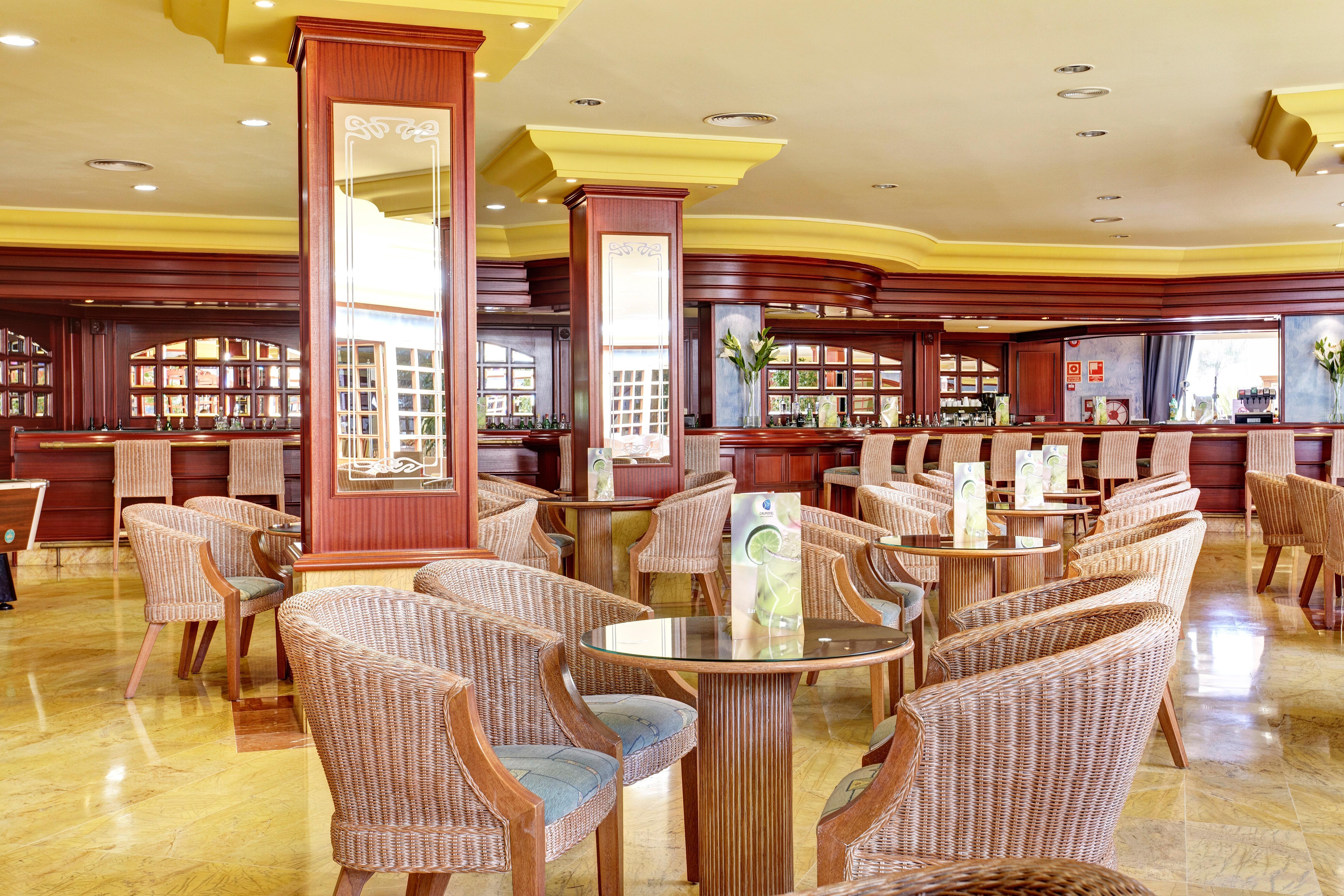 Grupotel Santa Eularia & Spa - Adults Only Santa Eulària des Riu Εξωτερικό φωτογραφία