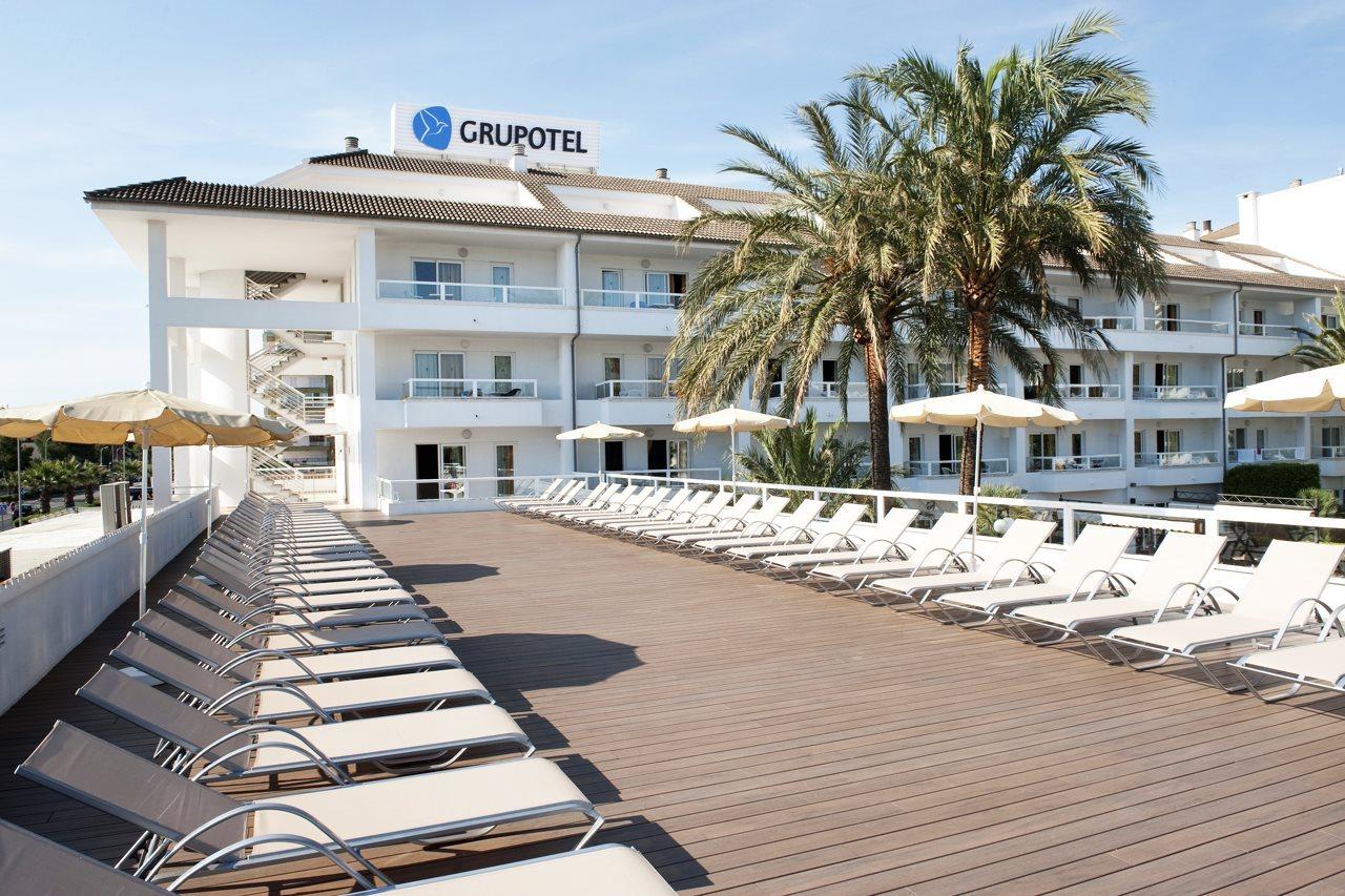 Grupotel Santa Eularia & Spa - Adults Only Santa Eulària des Riu Εξωτερικό φωτογραφία
