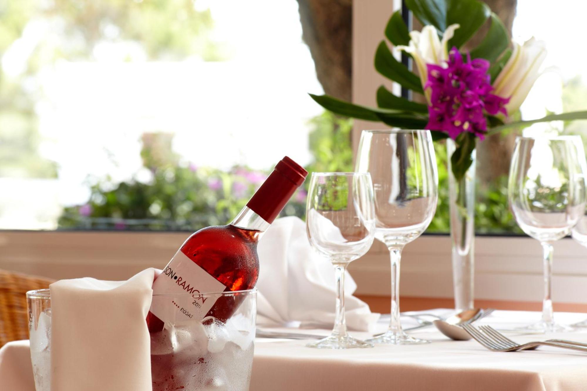 Grupotel Santa Eularia & Spa - Adults Only Santa Eulària des Riu Εξωτερικό φωτογραφία