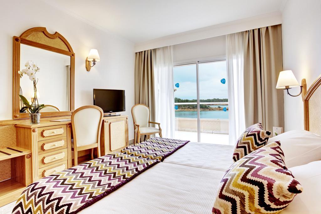 Grupotel Santa Eularia & Spa - Adults Only Santa Eulària des Riu Εξωτερικό φωτογραφία
