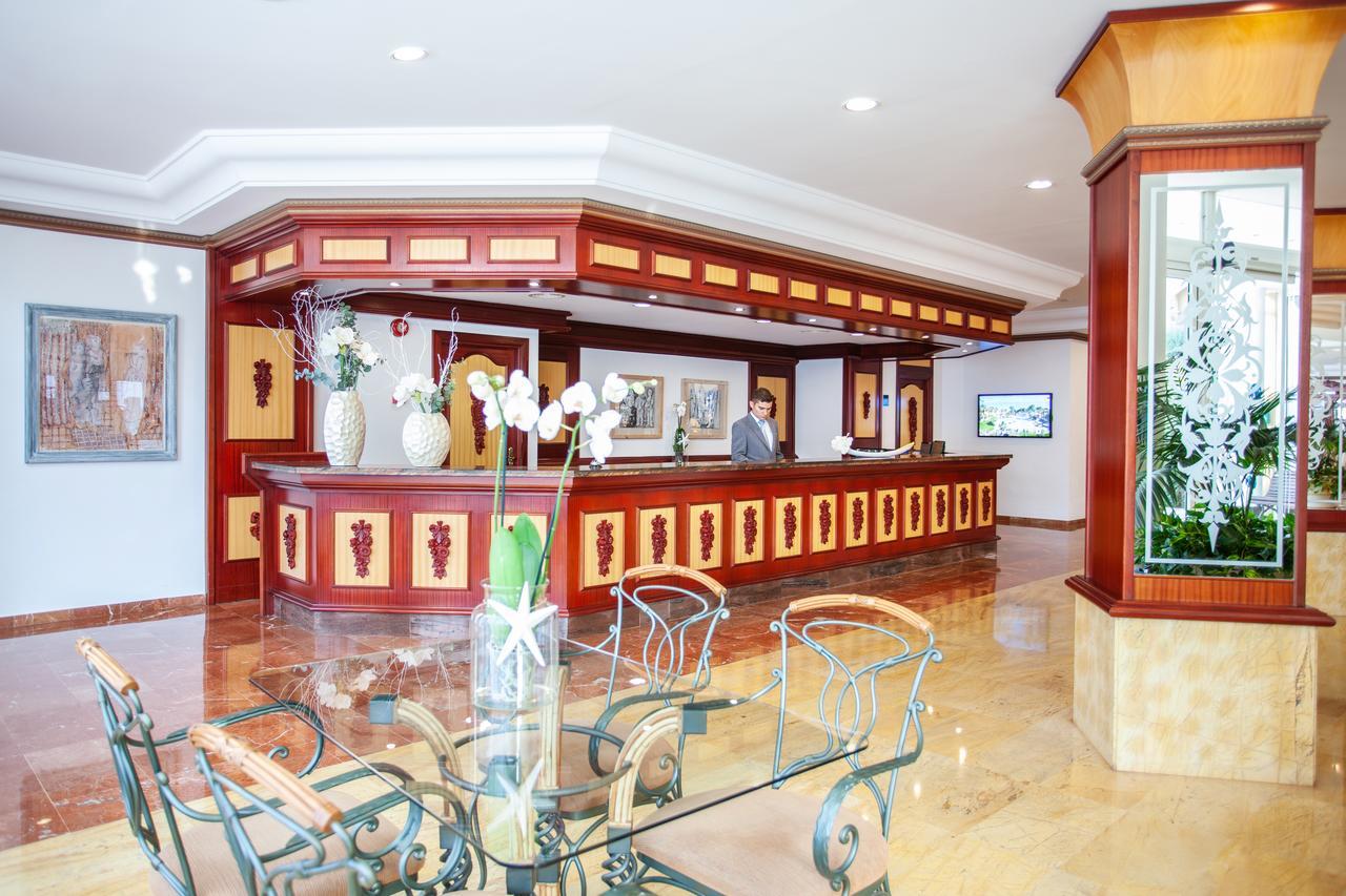 Grupotel Santa Eularia & Spa - Adults Only Santa Eulària des Riu Εξωτερικό φωτογραφία